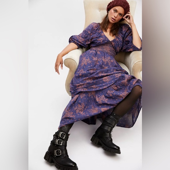 Free People Dresses & Skirts - FREE PEOPLE Golden Hour Maxi Dress in Navy Combo Size XS
